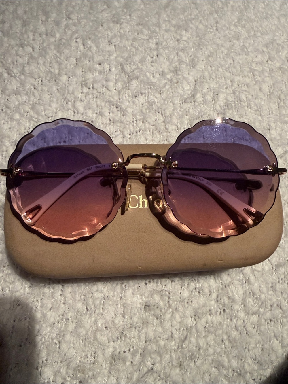 Chloe Purple to Pink Gradient scalloped Sunglasses - Picture 2 of 11
